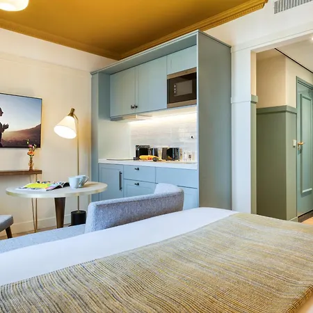 아파트호텔 Citadines Canal 4*